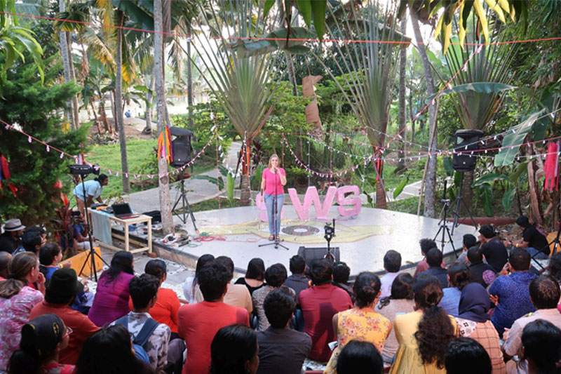 Sabriye talking in front of more than 200 people on the amphi theatre inside kanthari campus duing Stories worth sharing program